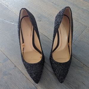 Black Vince Camuto imagine heels